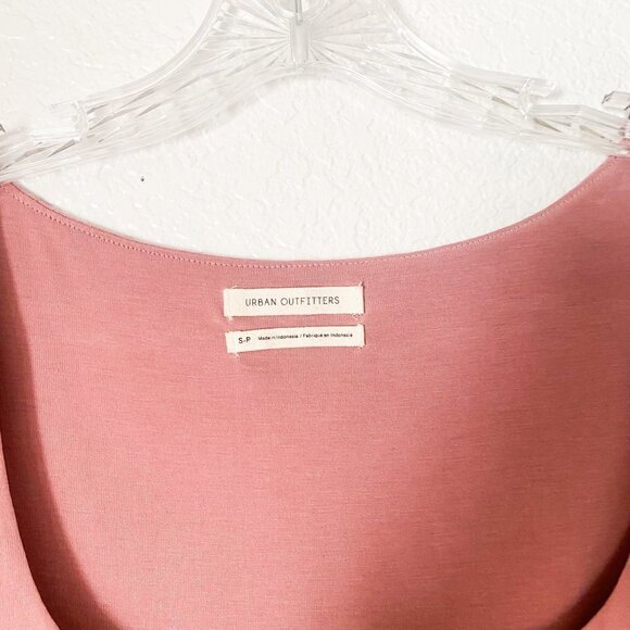 🦋  URBAN OUTFITTERS Pink Cupro Square Neck Romper Small UO Playsuit Girly Boho - Picture 3 of 4